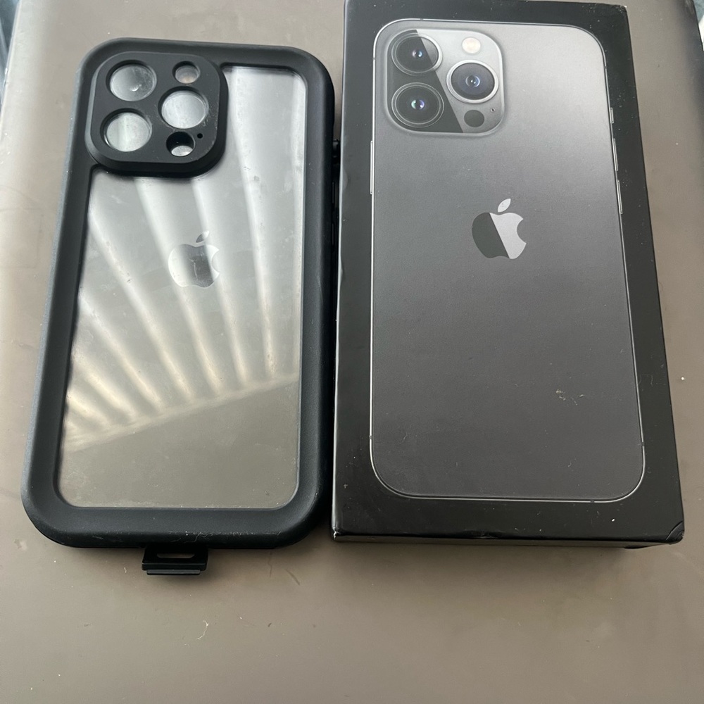 iPhone 13 Pro  128gb black open box  paid off unlock